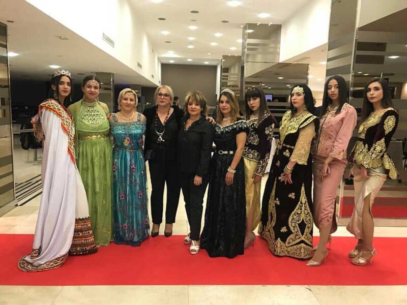 trajes-tipicos-arabes-y-argelia Trajes típicos árabes en Alicante. Compra y alquiler de trajes árabes en Alicante. Especial Trajes folclóricos de Argelia.