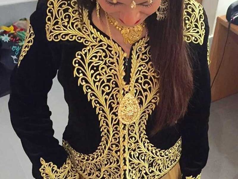 Traje tradicional argel folclore Ven y disfruta en nuestra asociación. Alquile fabulosos trajes típicos árabes en Alicante