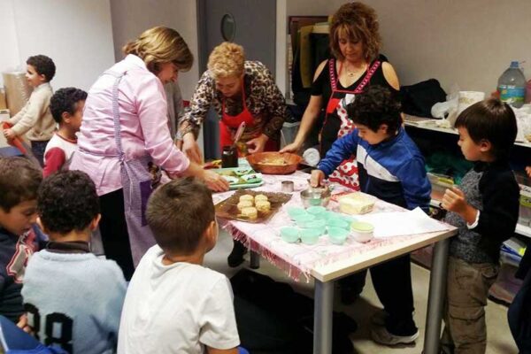 talleres-reposteria-arabe-en-alicante Talleres de repostería y gastronomía árabe en Alicante. Aprende a cocinar platos típicos argelinos