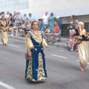 Alquiler de trajes para moros y cristianos en Alicante, Elda, Petrer, Alcoy, San Vicente.