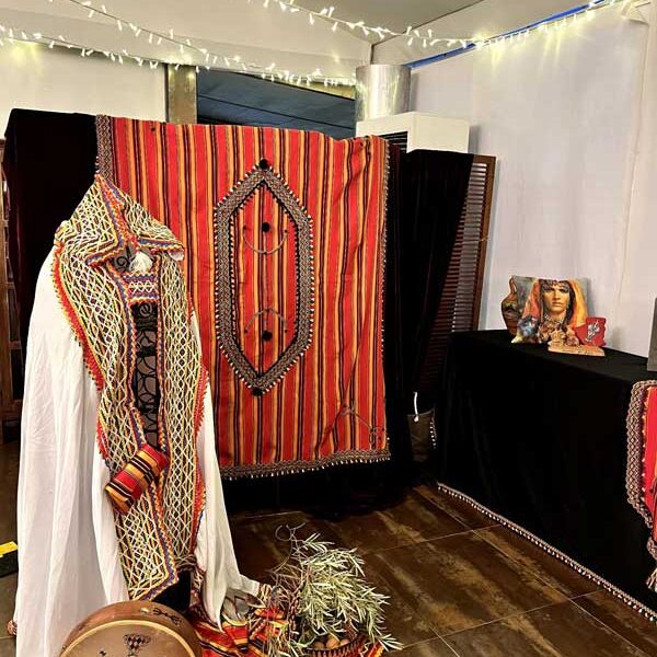 Alquiler y compra de trajes árabes y argelinos en Alicante